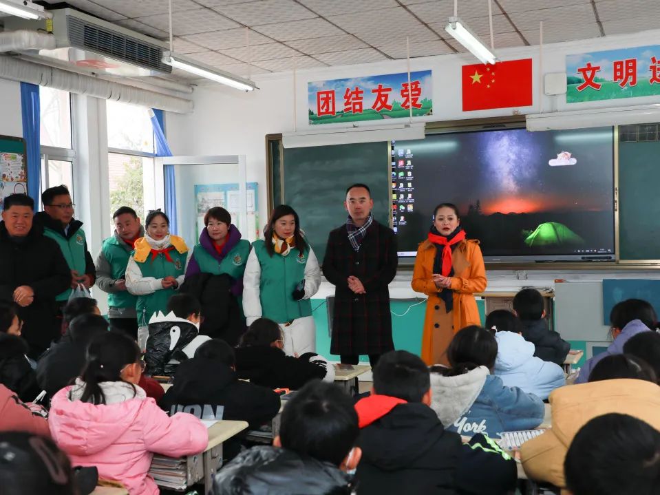 第244所  山东省平度市明村镇前楼开云手机在线官网韩雪公益小学