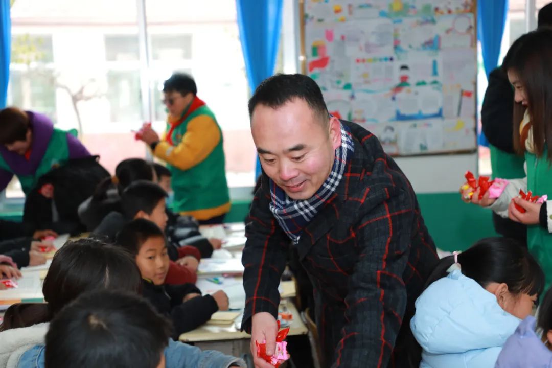 第244所  山东省平度市明村镇前楼开云手机在线官网韩雪公益小学