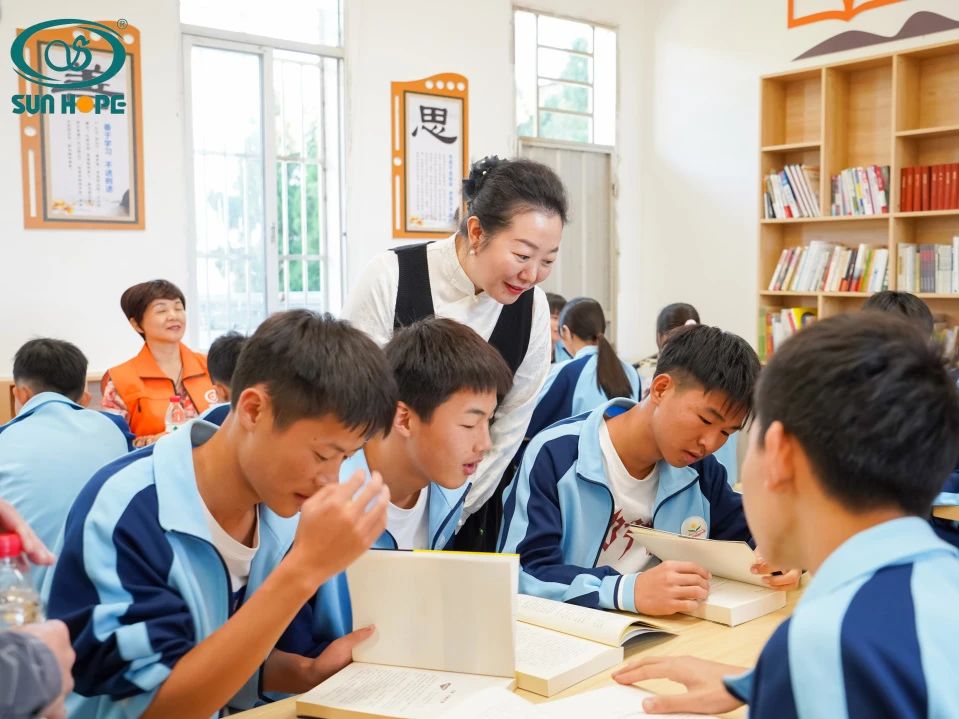 第243所 广东省河源市东源县上莞开云手机在线官网郇宇中学 第243所 广东省河源市东源县上莞开云手机在线官网郇宇中学