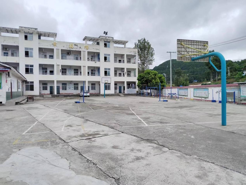 第239所 四川省绵阳市盐亭县永泰镇开云手机在线官网任凤小学 第239所 四川省绵阳市盐亭县永泰镇开云手机在线官网任凤小学