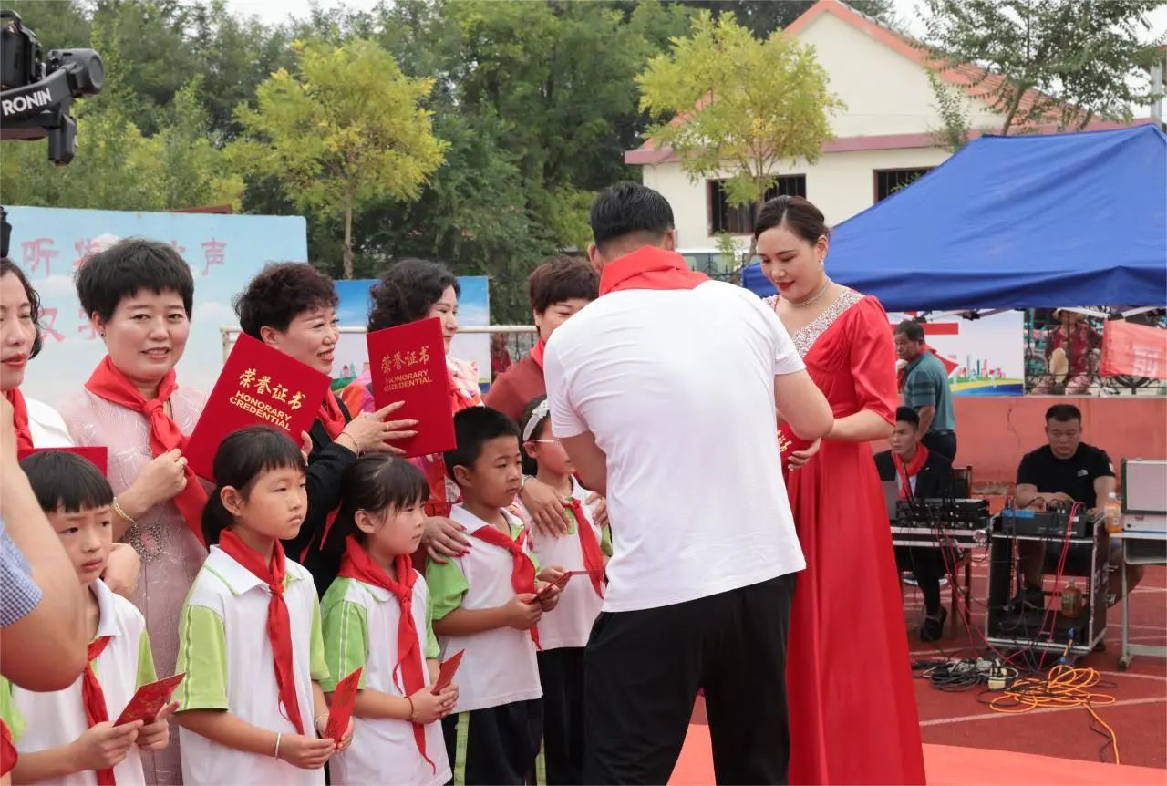 第236所 山东省平度市崔家集镇前洼开云手机在线官网徐春凤小学 第236所 山东省平度市崔家集镇前洼开云手机在线官网徐春凤小学