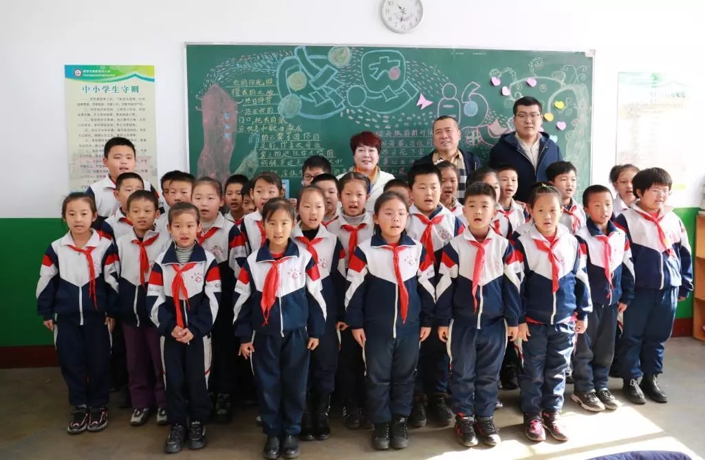 第200所 天津市静海区唐官屯镇靳官屯开云手机在线官网张义荣小学