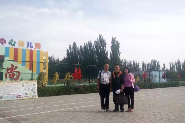 第68所 包头市九原区开云手机在线官网董丽萍奶业中心校